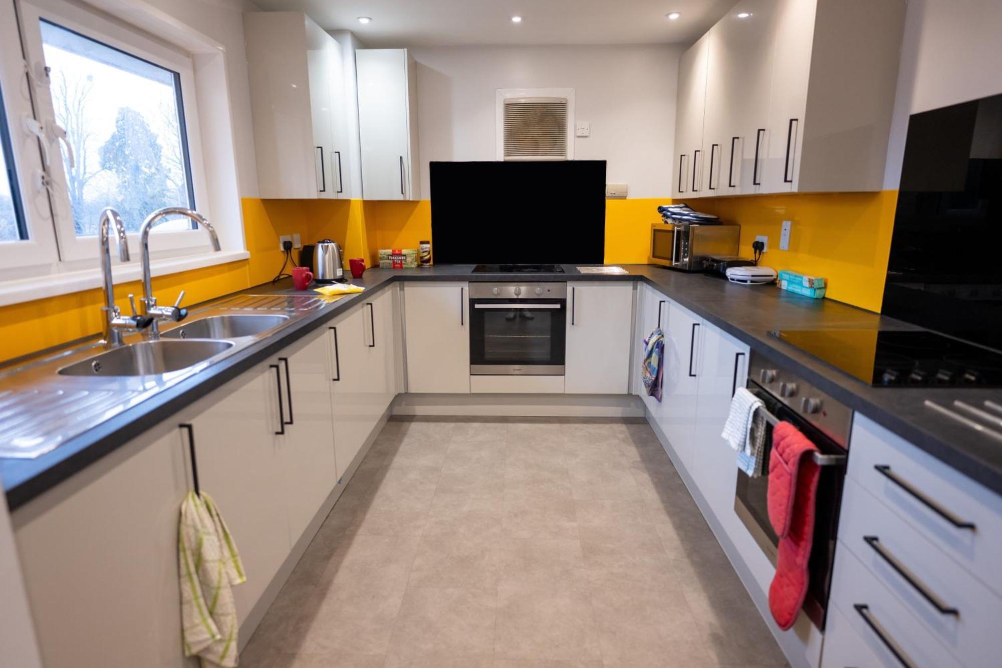 Plas Gwyn Halls, Cardiff Met University Ngoại thất bức ảnh